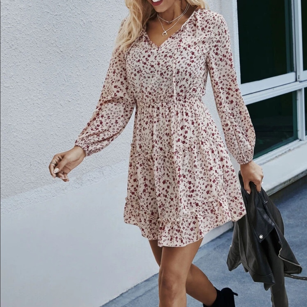 Boho apricot floral print tie neck mini dress - Picture 6 of 12